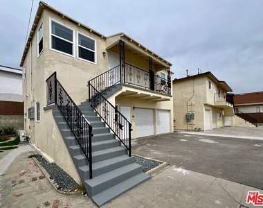 1321 1/2 N Normandie Avenue - Photo Thumbnail 15