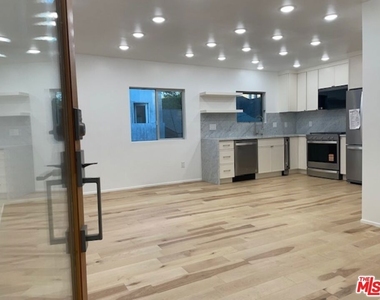245 Windward Avenue - Photo Thumbnail 2