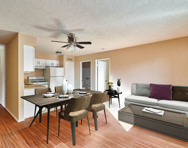 820 S St Andrews Place - Photo Thumbnail 1