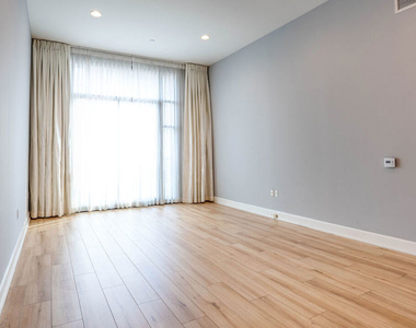 3223 W 6th Street - Photo Thumbnail 12