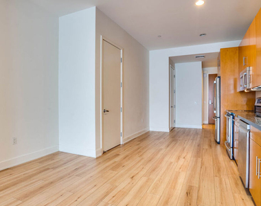 3223 W 6th Street - Photo Thumbnail 7