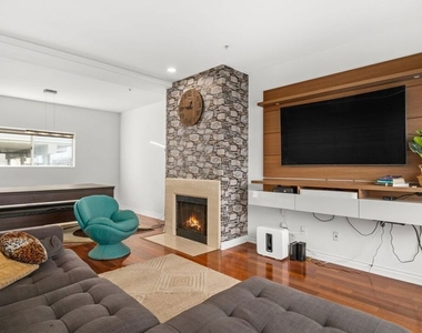1420 Princeton Street - Photo Thumbnail 10