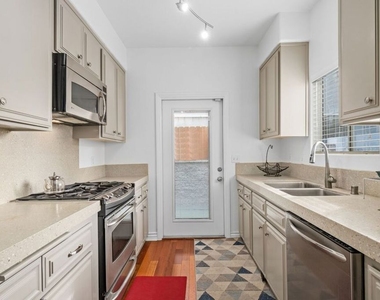 1420 Princeton Street - Photo Thumbnail 4