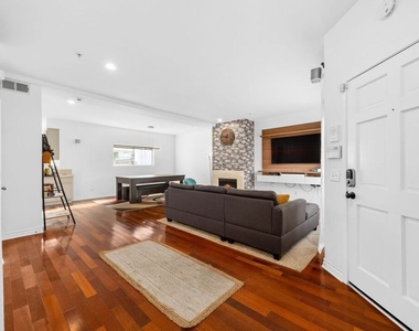 1420 Princeton Street - Photo Thumbnail 11