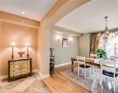 5230 Quakertown Avenue - Photo Thumbnail 28