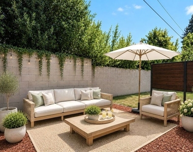 6652 Orion Avenue - Photo Thumbnail 18