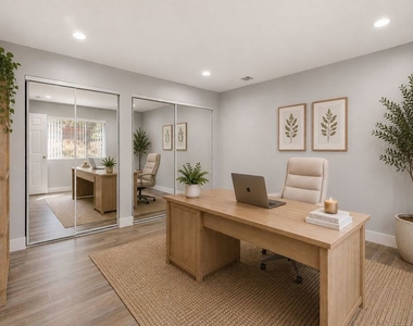 6652 Orion Avenue - Photo Thumbnail 8