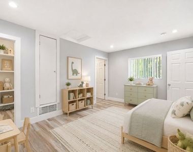 6652 Orion Avenue - Photo Thumbnail 15