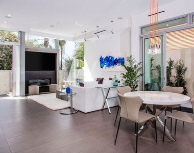 1217 Cabrillo Avenue - Photo Thumbnail 8
