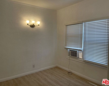 1145 5th Avenue - Photo Thumbnail 5