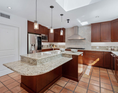 11940 Westminster Avenue - Photo Thumbnail 15
