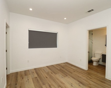 4601 Pickford Street - Photo Thumbnail 21
