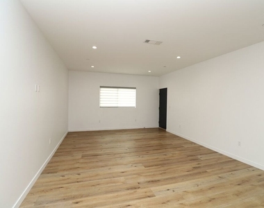 4601 Pickford Street - Photo Thumbnail 11