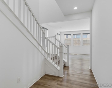 1041 Sea Glass Way - Photo Thumbnail 9