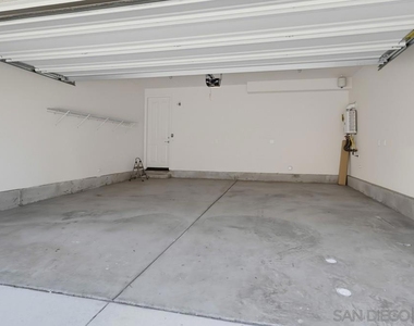 1041 Sea Glass Way - Photo Thumbnail 50