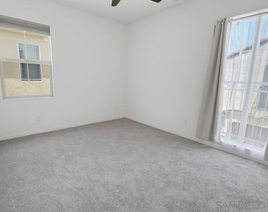 1041 Sea Glass Way - Photo Thumbnail 36