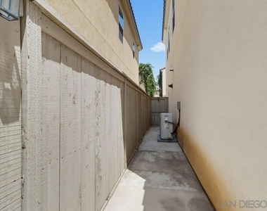 1041 Sea Glass Way - Photo Thumbnail 44