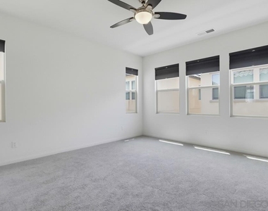 1041 Sea Glass Way - Photo Thumbnail 25
