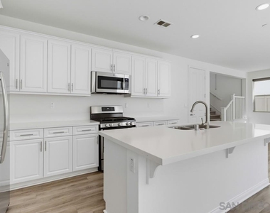 1041 Sea Glass Way - Photo Thumbnail 18