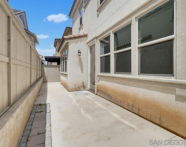 1041 Sea Glass Way - Photo Thumbnail 47