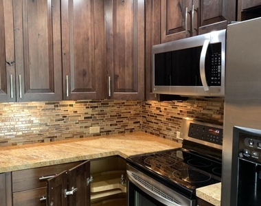 1242 Landsburn Circle - Photo Thumbnail 7