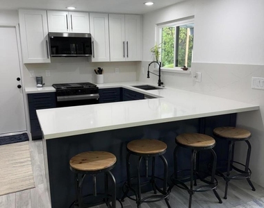37081 Palmdale Road - Photo Thumbnail 18