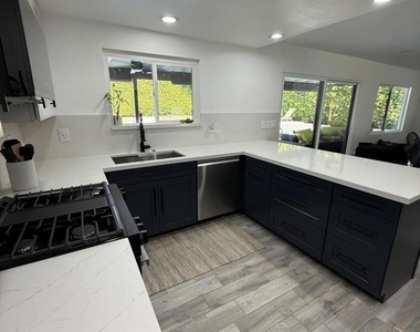 37081 Palmdale Road - Photo Thumbnail 20