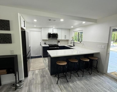 37081 Palmdale Road - Photo Thumbnail 21