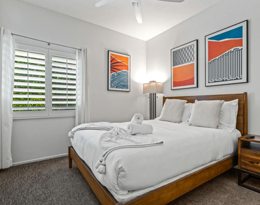 1502 Amelia Way - Photo Thumbnail 31