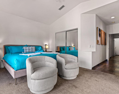 1502 Amelia Way - Photo Thumbnail 38