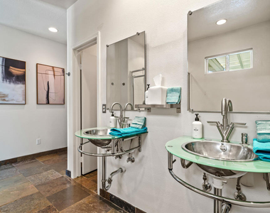 1502 Amelia Way - Photo Thumbnail 44