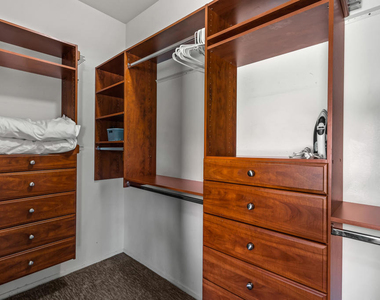 1502 Amelia Way - Photo Thumbnail 39