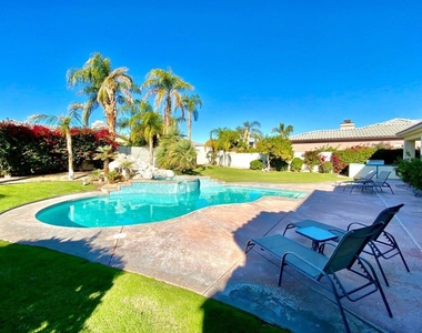 5 Victoria Falls Drive - Photo Thumbnail 1