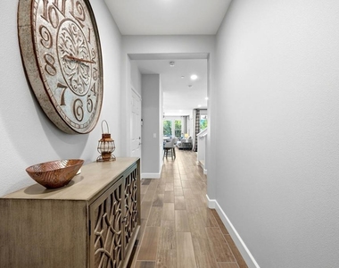 82668 Rosewood Drive - Photo Thumbnail 1