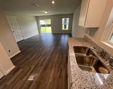 7602 Pensacola Road - Photo Thumbnail 7
