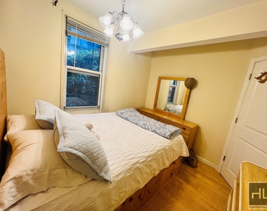 345 East 54th Street - Photo Thumbnail 3