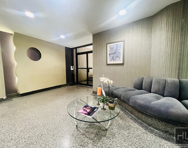 345 East 54th Street - Photo Thumbnail 5
