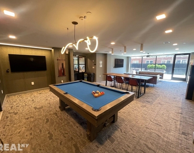 144-74 Northern Boulevard - Photo Thumbnail 7