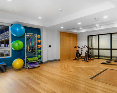 5560 Lexington Ave - Photo Thumbnail 30