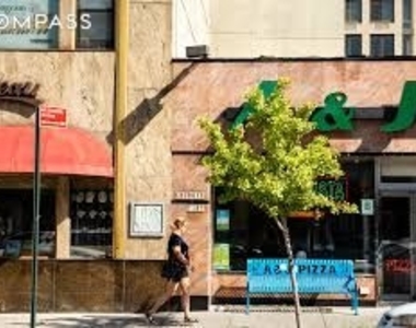 Queens Boulevard - Photo Thumbnail 12