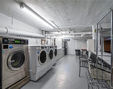 210 Martine Avenue - Photo Thumbnail 11