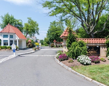 53 Pembroke Drive - Photo Thumbnail 49