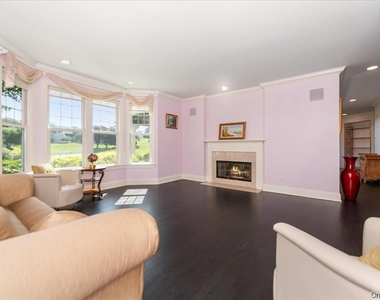 53 Pembroke Drive - Photo Thumbnail 14