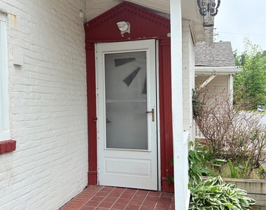 135 Sullivan Street - Photo Thumbnail 13