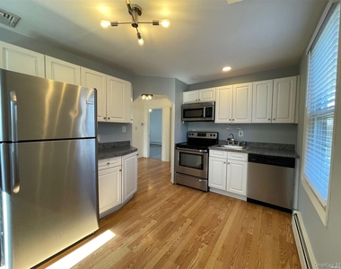 20 Dewey Street - Photo Thumbnail 1