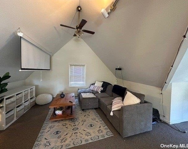 20 Dewey Street - Photo Thumbnail 7