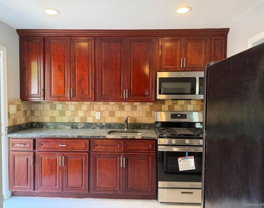 231-10 145 Avenue - Photo Thumbnail 8