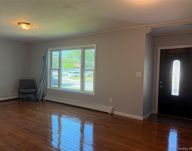 231-10 145 Avenue - Photo Thumbnail 11