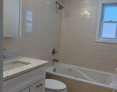 231-10 145 Avenue - Photo Thumbnail 13