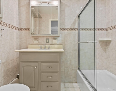 392 Main Street - Photo Thumbnail 15